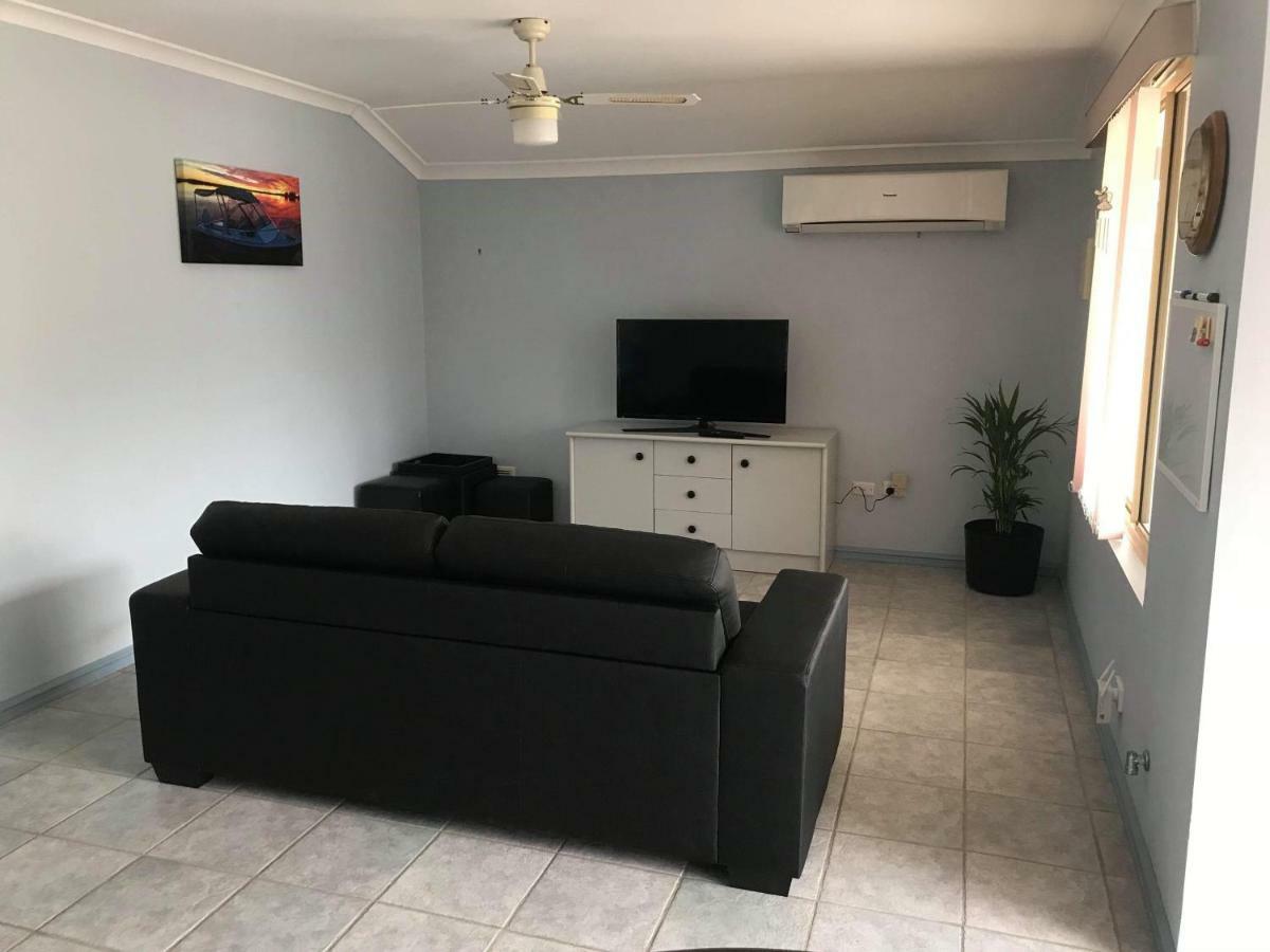 Guesthouse On Dolphin Safety Bay Ngoại thất bức ảnh